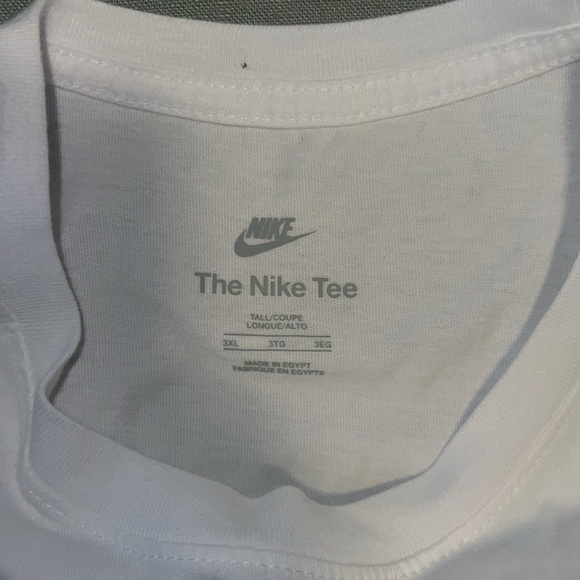 Nike Mens Sportswear T-shirt DQ1080-100 White Size 3XTall Have A Nike Day Smile - Picture 3 of 4
